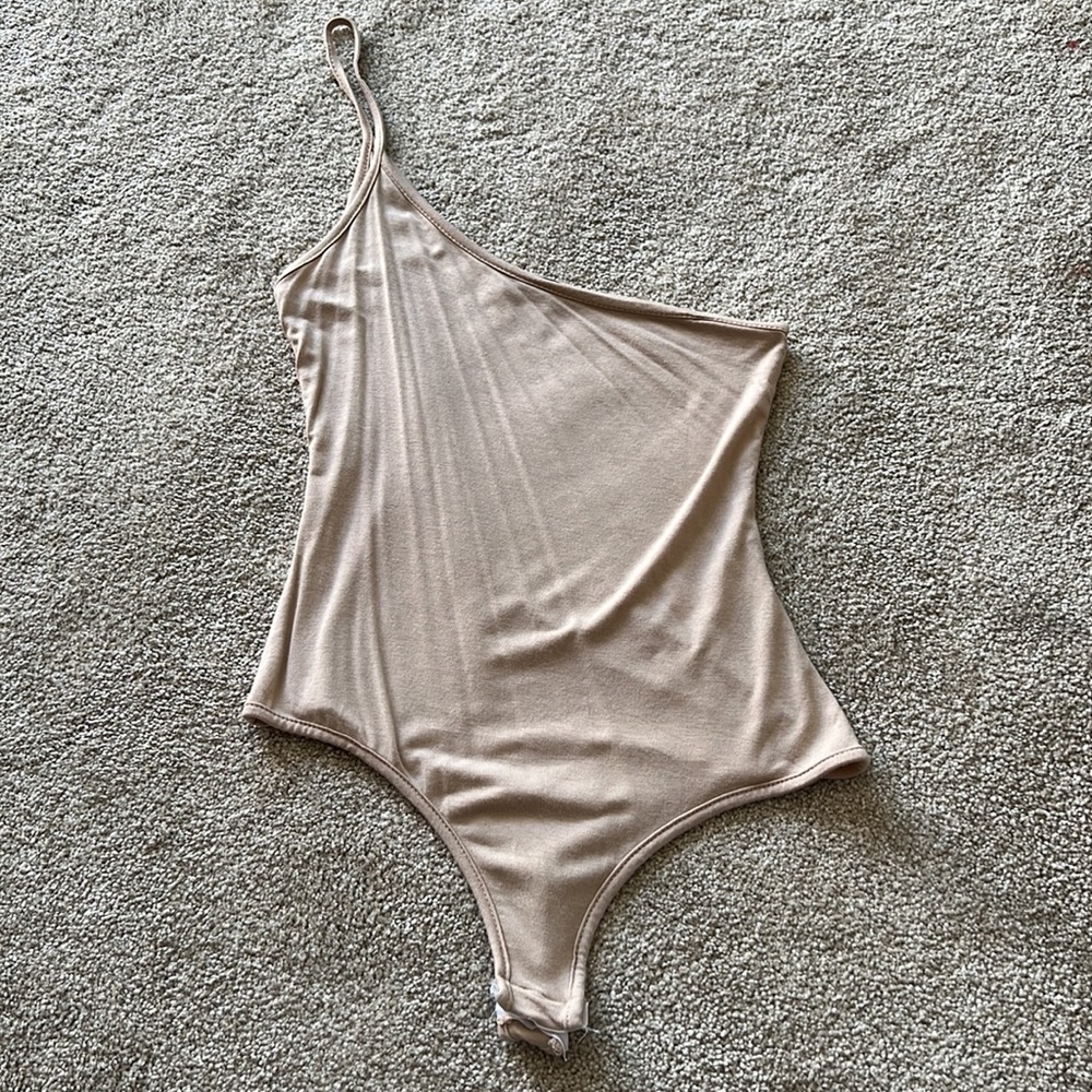 PLT nude 1 shoulder bodysuit
